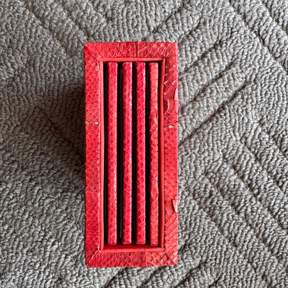 Red Textured Coasters Set - Picture 3 of 6